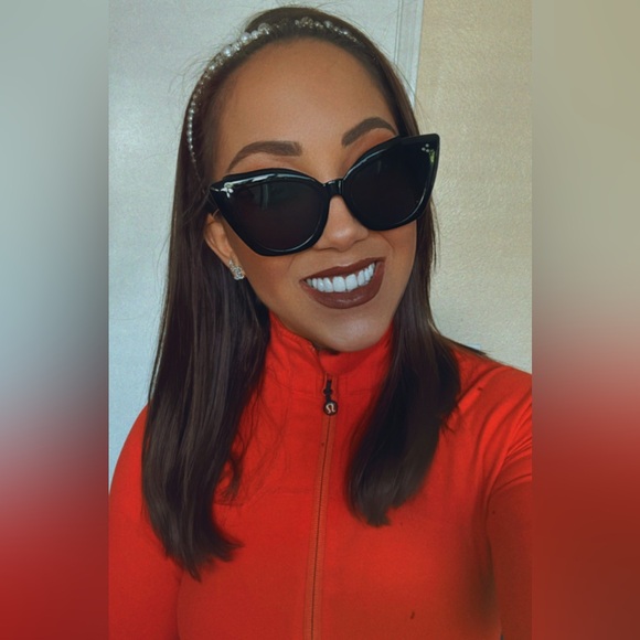 Sunglasses - Picture 6 of 11